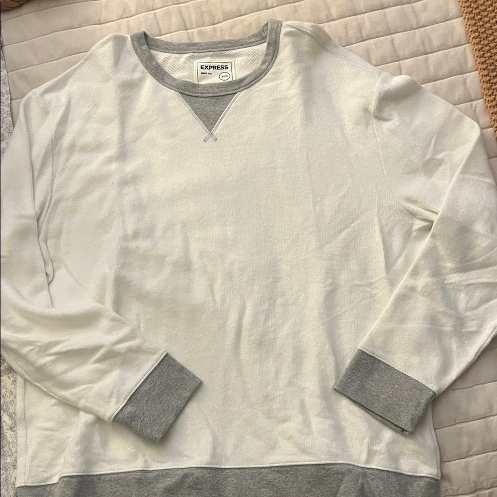 Express Ivory and Heather Gray Pullover